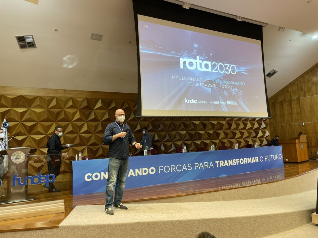 Linha de conectividade veicular do Programa Rota 2030 terá coordenação técnica de pesquisadores do DCC e da Escola de Engenharia da UFMG