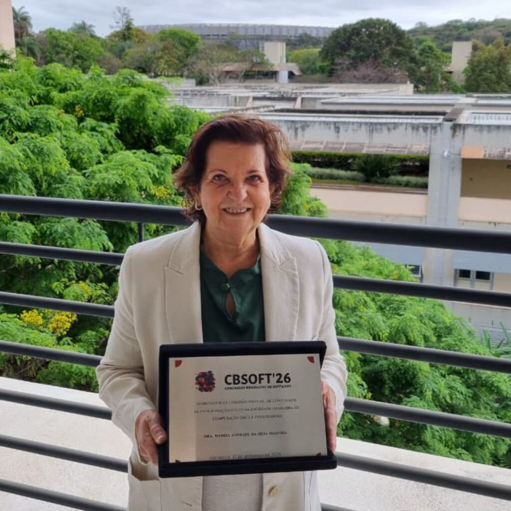 Professora do DCC é homenageada no Simpósio Brasileiro de Linguagens de Programação